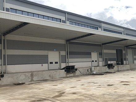 昆明某倉庫用津雙達(dá)彩鋼落水管